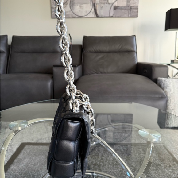 Authentic Bottega Veneta Chain Cassette Bag - Picture 4 of 10